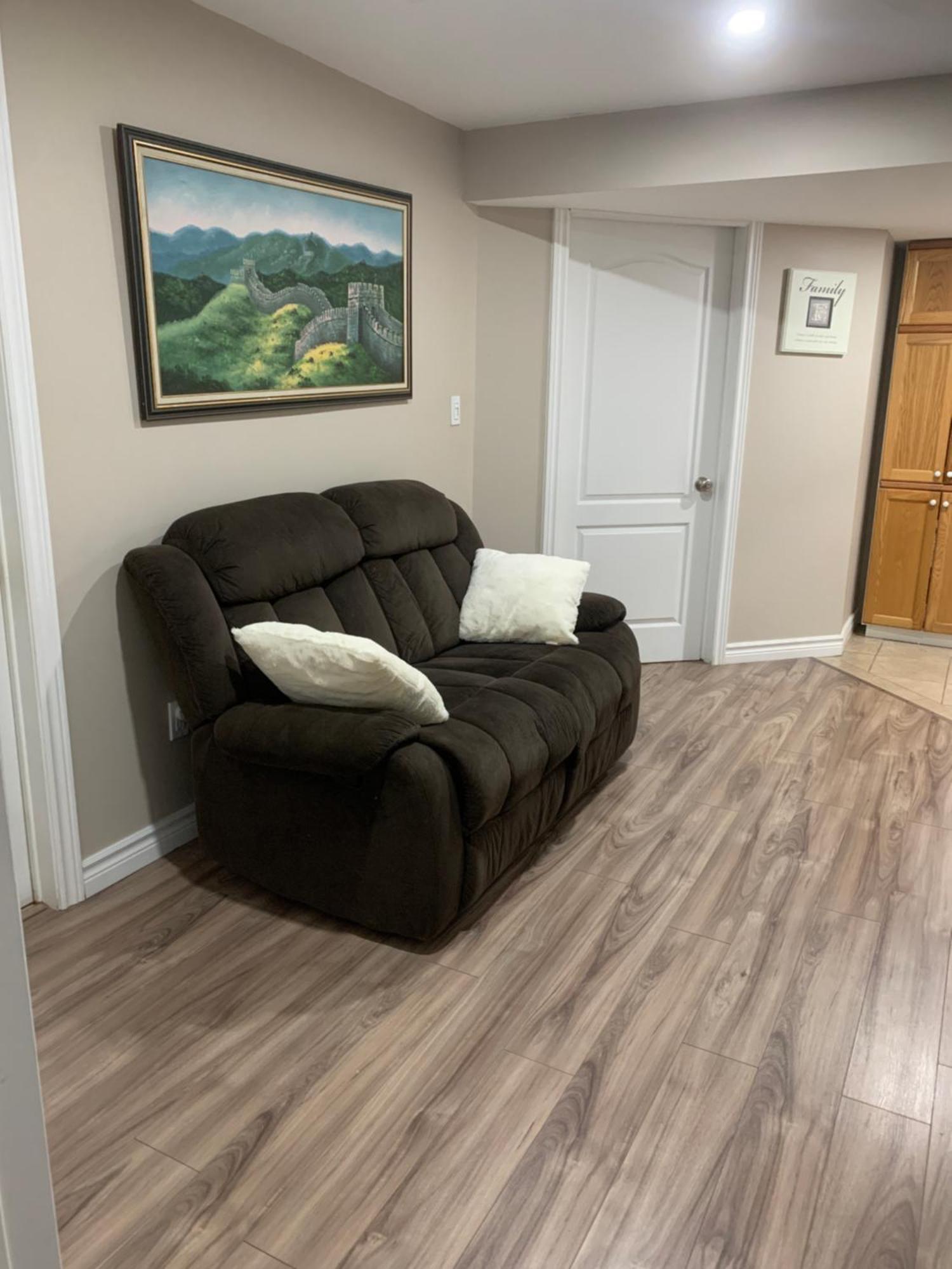 1 Room In A Cozy And Beautiful Basement جيلف المظهر الخارجي الصورة